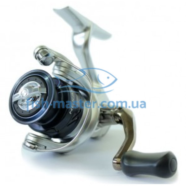 Shimano Nexave 2500 FE reel