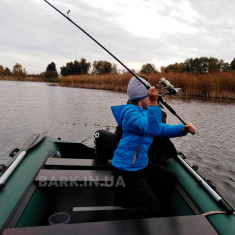 BT-330SD Моторная надувная лодка Bark килевая четырёхместная, передвижные сидения