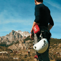 Аптечка Lifesystems Trek First Aid Kit