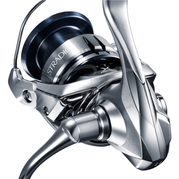 Катушка Shimano Stradic C3000 FL 6+1BB