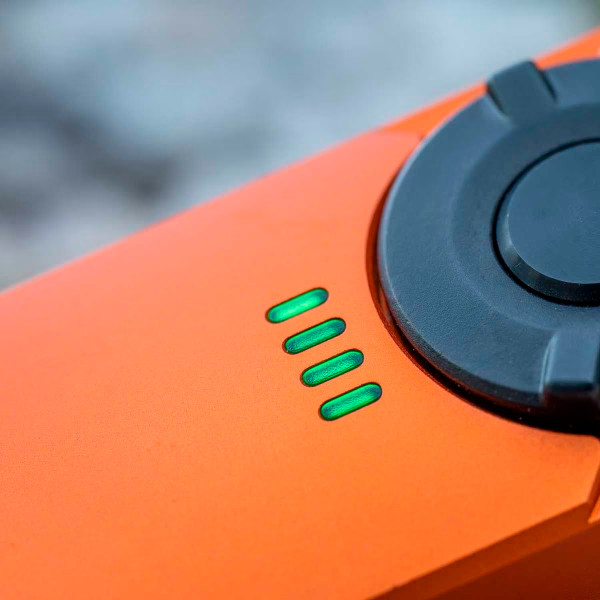 Фонарь Olight Arkfeld. Orange