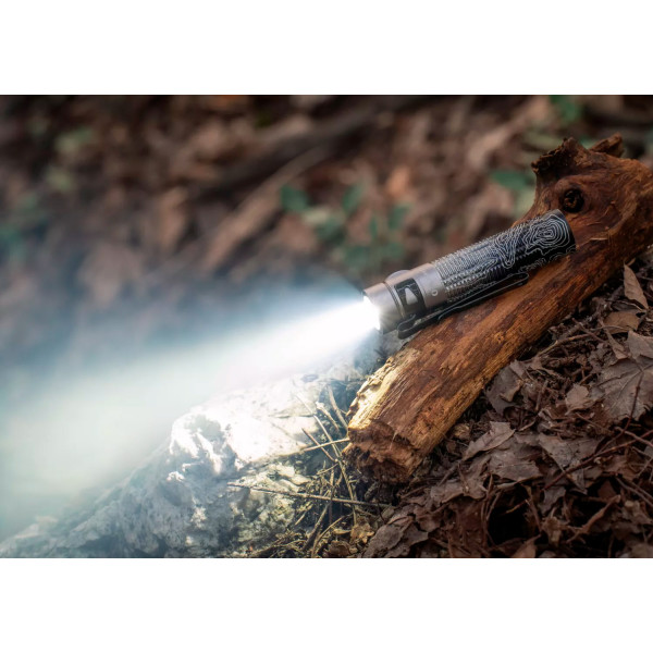 Ліхтар Olight Baton 3 Pro. Silver ridge