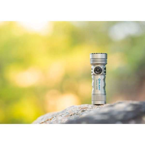 Фонарь Olight Seeker 4 Mini CW Limited Edition Ti