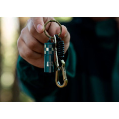 Фонарь-брелок Olight i17 Checkered Flag