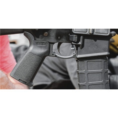 Рукоятка пістолетна Magpul MOE Grip для AR15/M4. Black Рукоятка пістолетна Magpul MOE Grip для AR15/M4. Black