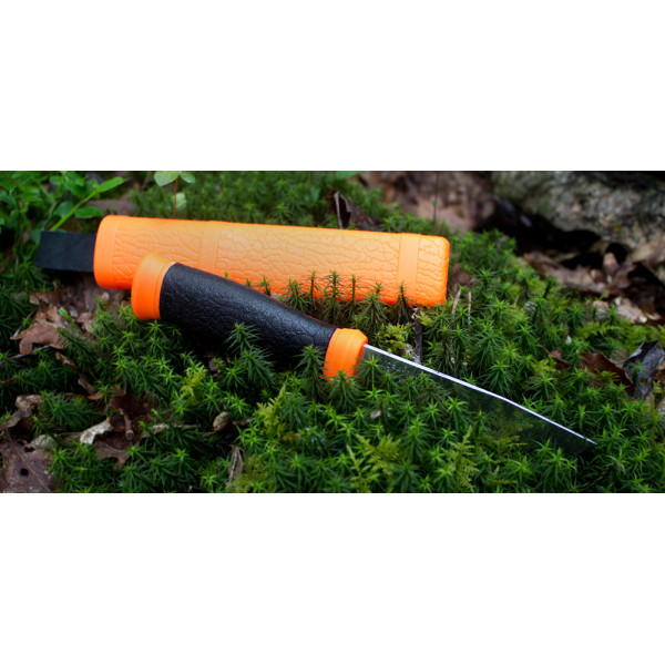 Нож Morakniv Outdoor 2000 Orange