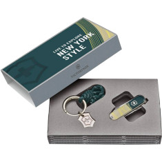 Нож VICTORINOX 0.6223.E223 Сlassic SD "New York Style"