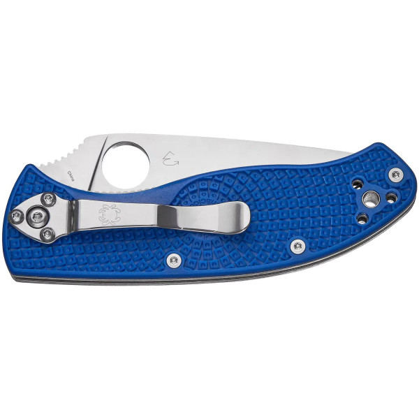 Нож Spyderco Tenacious blue полусеррейтор